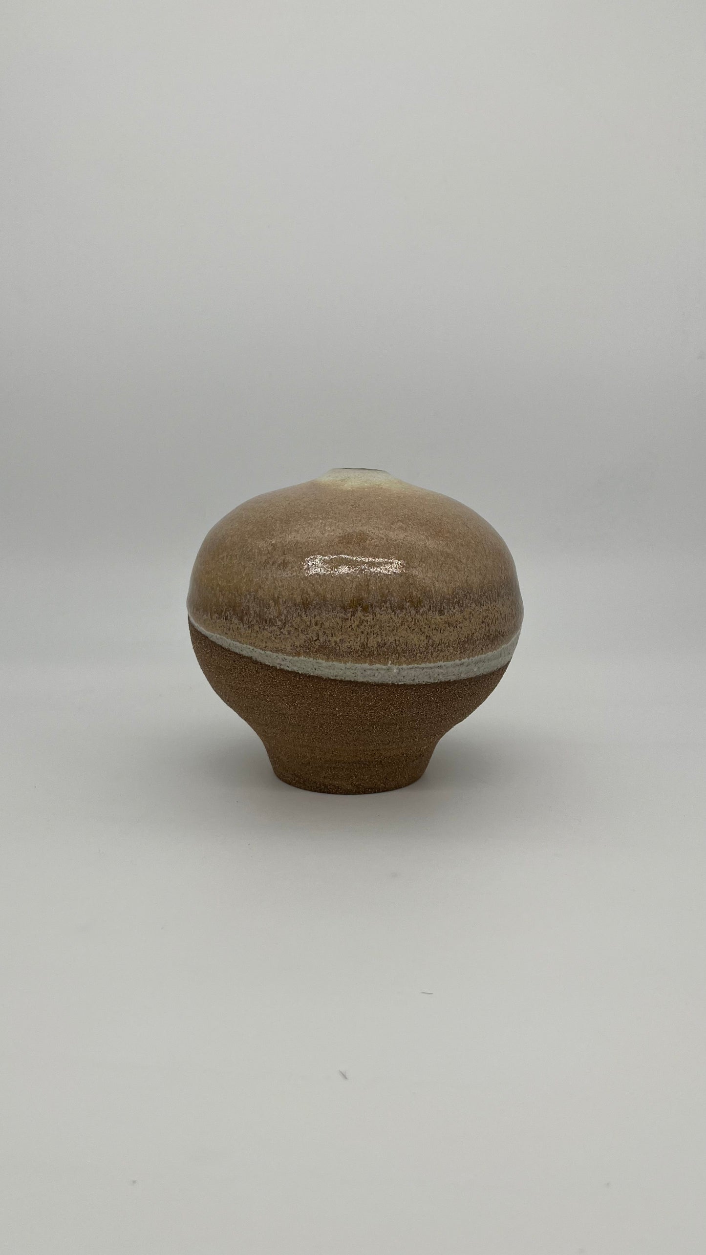 Round Honey Vase